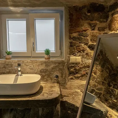 Petra's House Апартаменты